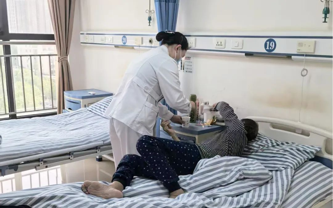 感动式医疗服务|天使织梦，爱暖人间