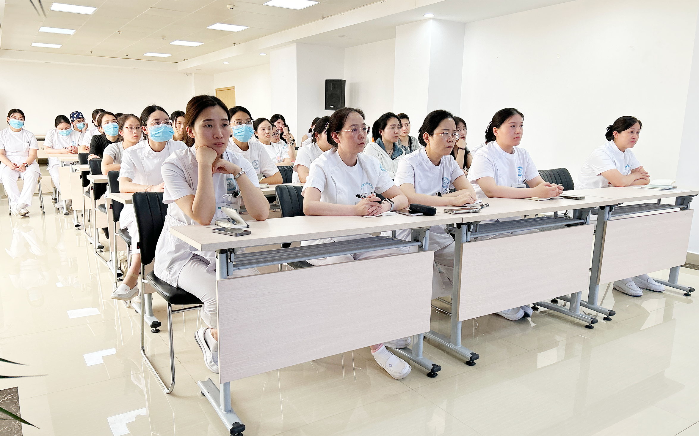 院讯|提升专科护理服务能力、锻造专科护理精锐之师&mdash;郑州誉美肿瘤医院开展肿瘤护理专项培训