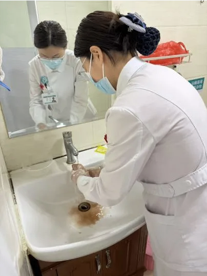 【感动医疗服务】春风拂三月 仁心暖抗癌 &mdash;&mdash; 致敬最美医护人