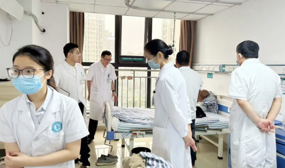 凝共识・破疑难・促康复 | 郑州誉美常态化 MDT 查房，为肿瘤患者筑牢诊疗防线